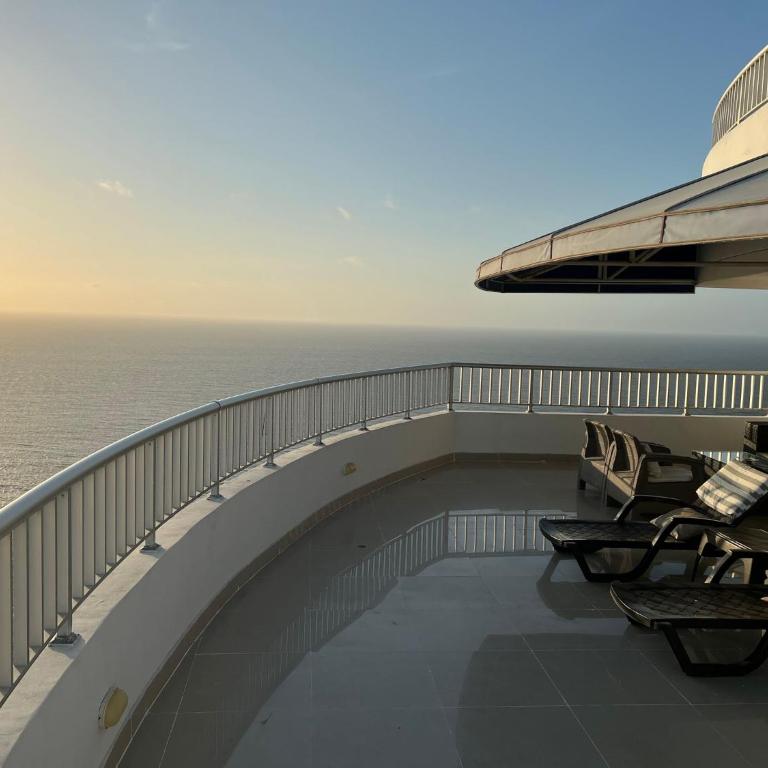 Palmetto Penthouse Deluxe Beautiful view and sunset floor 39 - Apartment - 98