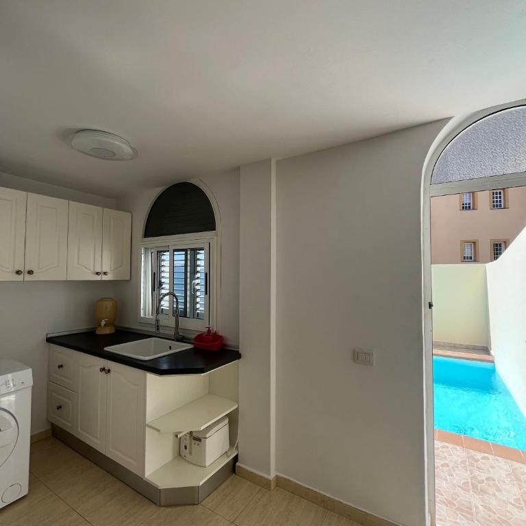 Villa Private Pool Private Parking BBQ - Vacation Home - 6