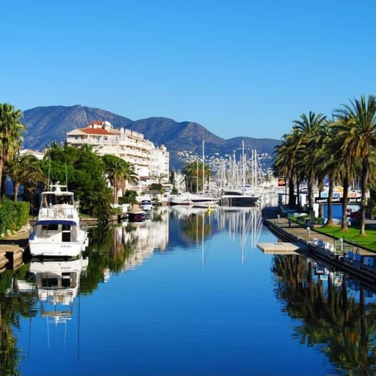 Sylvia: Apartamento renovado en Empuriabrava - ES-258-156 - Apartamento - 20