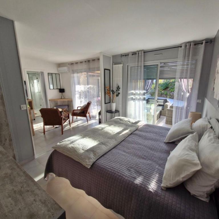 La Demeure des Cèdres & SPA "Couples Only" - Suite Supérieure Lit King-Size - 4