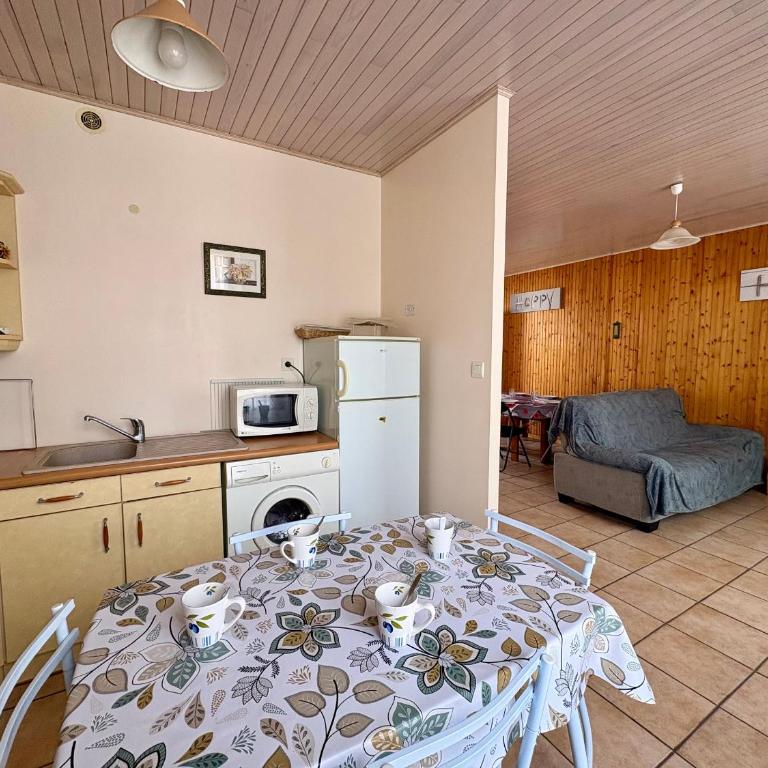 Maison spacieuse proche plage - 7 pers. - FR-1-323-611 - Maison de Vacances - 6
