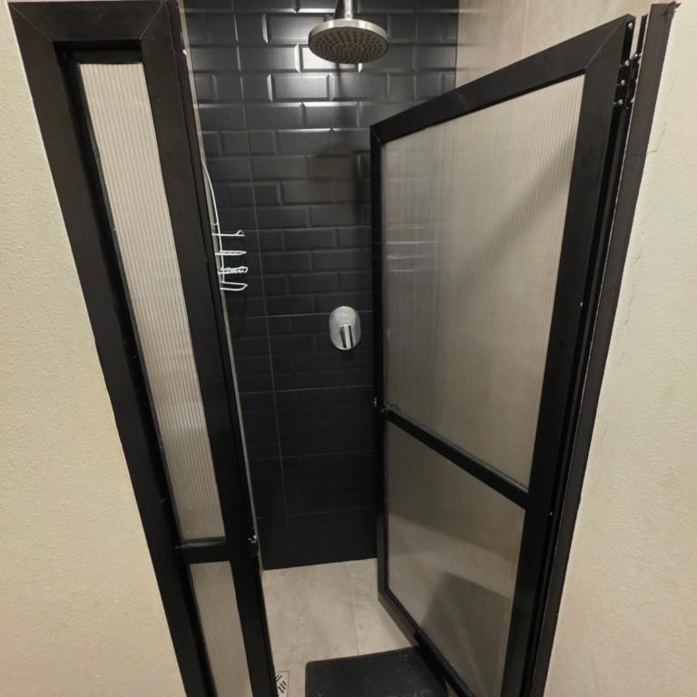 Monoambiente zona centrica, amoblado, 1-2 personas - Apartamento de 1 dormitorio - 18