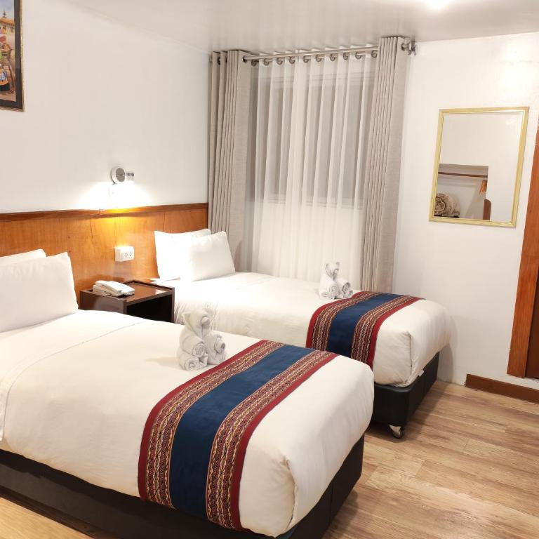 Saphi Inn Cusco - Excelente ubicación - Standard Quadruple Room - 2