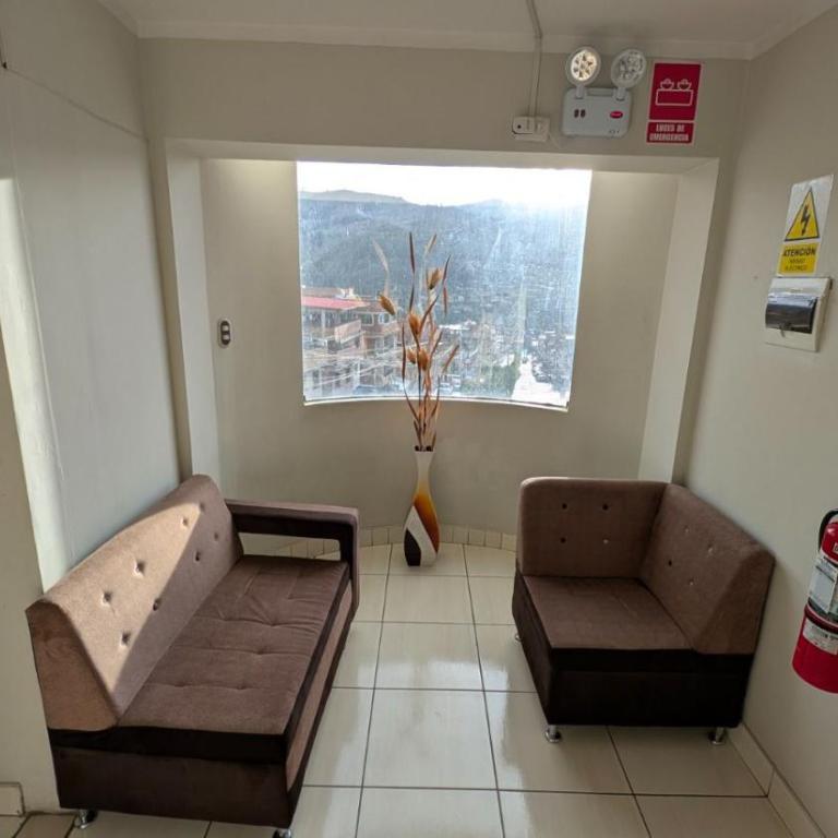 HOSPEDAJE ILLARY - Triple Room with Private Bathroom - 1