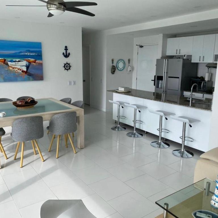 Morros Frente al mar Cartagena - Two-Bedroom Apartment - 3