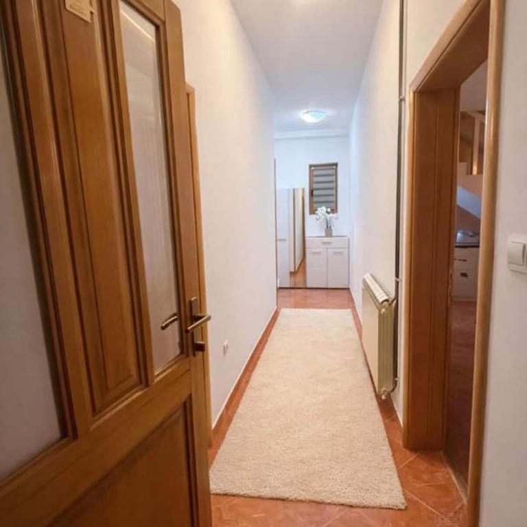 Villa Jakov - Three-Bedroom Villa - 11