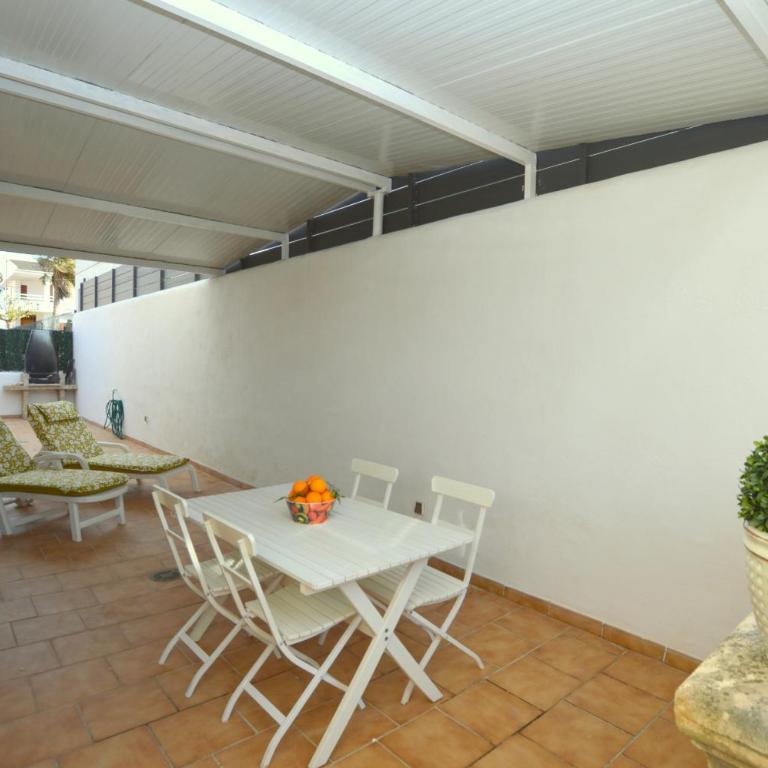 Apartamento cerca de la playa con terraza - Apartment - 13