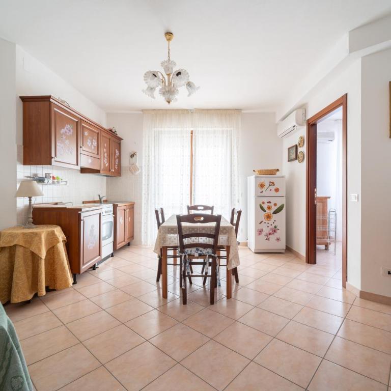 Rubens - One-Bedroom Apartment with Balcony - 9