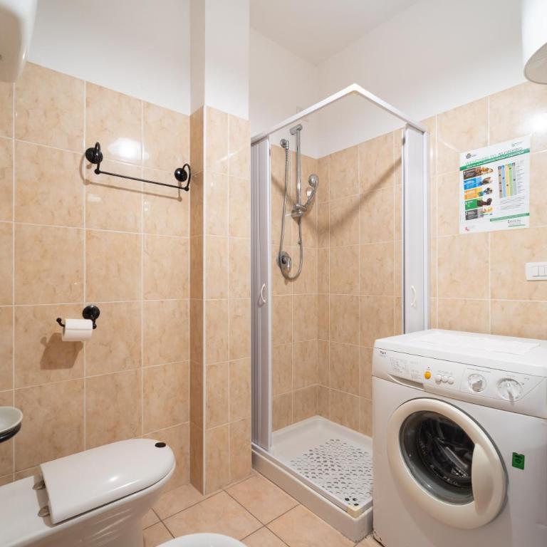 Rubens - One-Bedroom Apartment with Balcony - 18