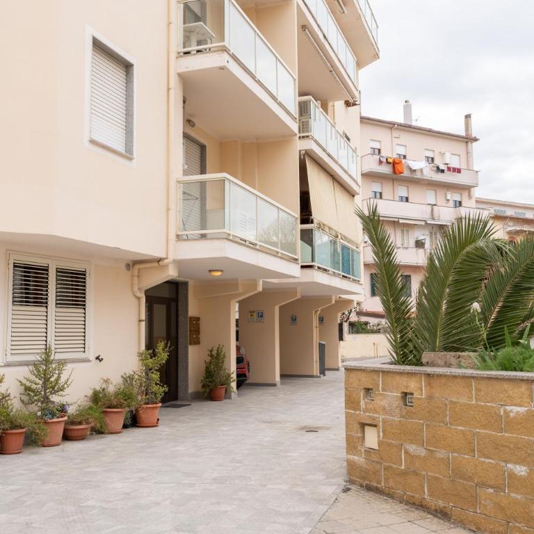 Rubens - One-Bedroom Apartment with Balcony - 20