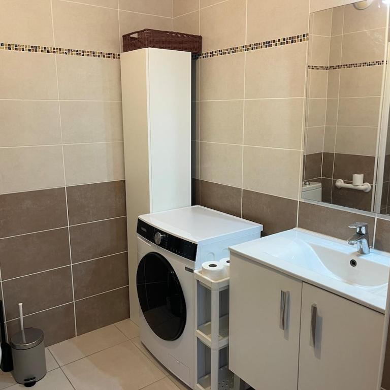 Appartement cosy avec garage et terrasse près de la mer - Appartamento con 2 Camere da Letto - 11