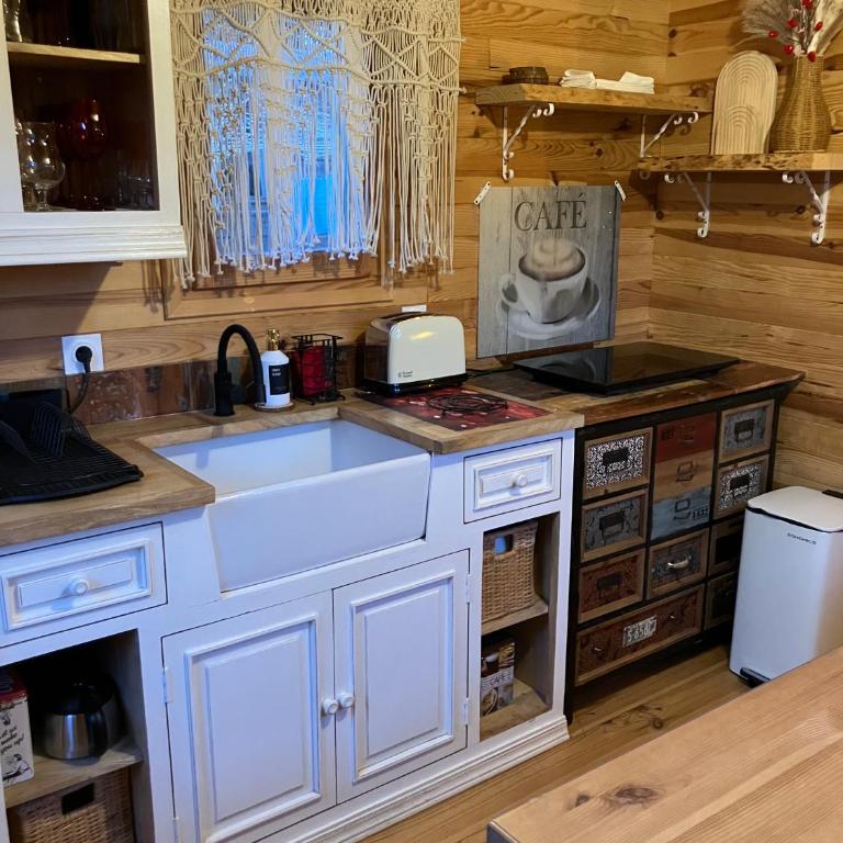 Roulotes de charme avec piscine chauffée et bain nordique à Uzès - Chalet - 6