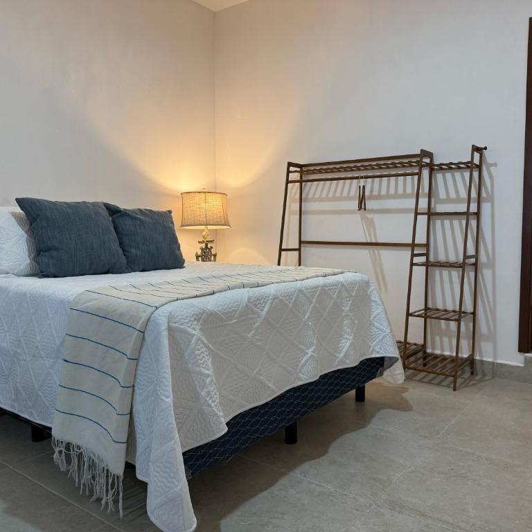 Casa DOS21 Boutique Apartments Playa Sur - One-Bedroom House - 4