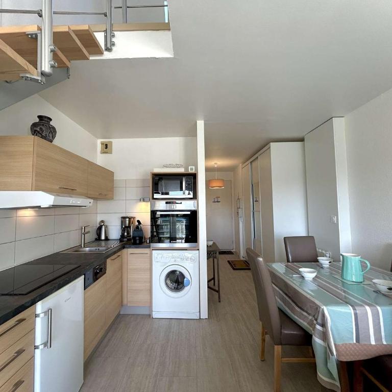 Les Hauts de La Baule, T2 Mezzanine avec piscine - LA BAULE - LB010-031 - One-Bedroom Apartment - 4