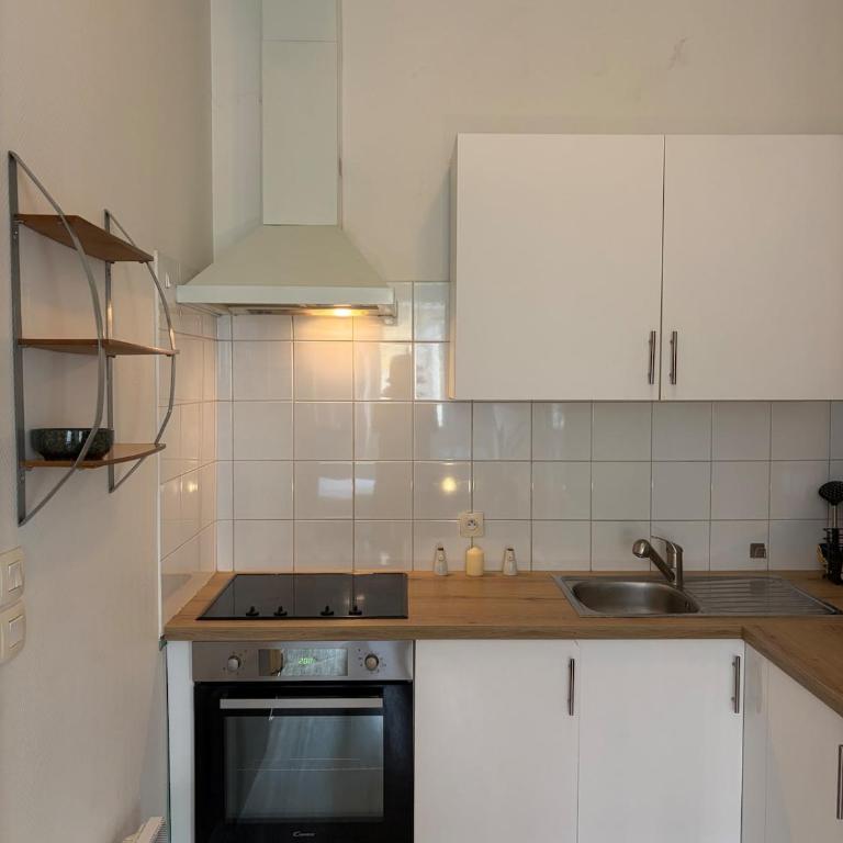 Cocon lumineux en plein centre de Bordeaux - Two-Bedroom Apartment - 12