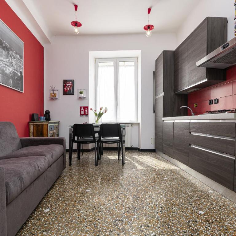 Rosa Homes THE RED - Cozy 2 bedrooms Genoa Historic Center, Aquarium - Two-Bedroom Apartment - 2