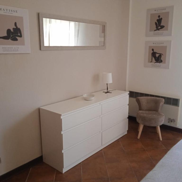 Ampio Appartamento Zona Centrale Santa Teresa di Gallura - Appartamento Familiare con 2 Camere da Letto - 3