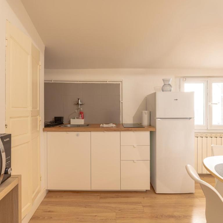Appartement au cœur de Toulon face cathédrale - Two-Bedroom Apartment with City View - 5