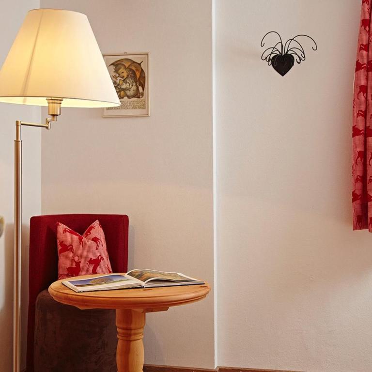 Ferienhof Westenried - Apartment mit 2 Schlafzimmern und Bergblick - 8
