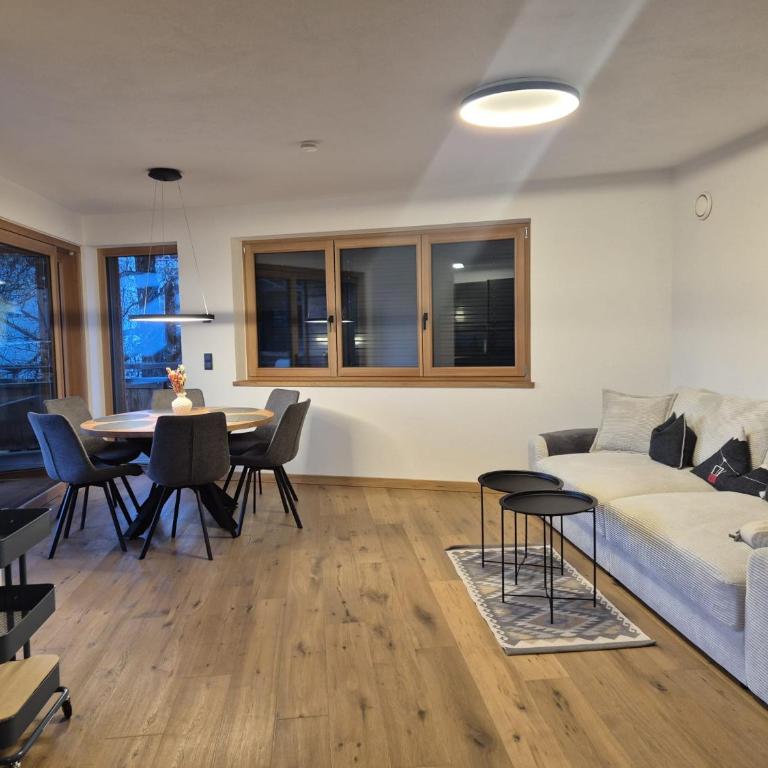 Ferienwohnung Alina - Appartamento con 3 Camere da Letto e con Balcone - 1