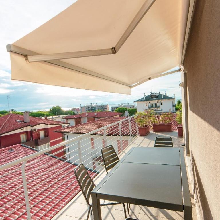 Aurea Attico con Jacuzzi e vista mare Lignano - Appartamento con Vista Mare - 4