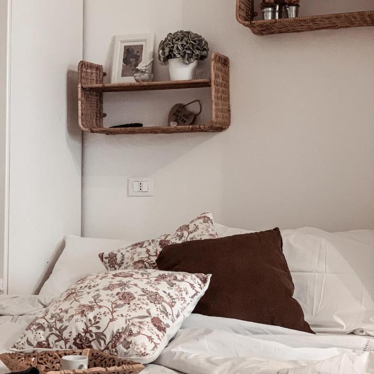 Modern and quiet studio near Porta Venezia metro - One-Bedroom Apartment - 1