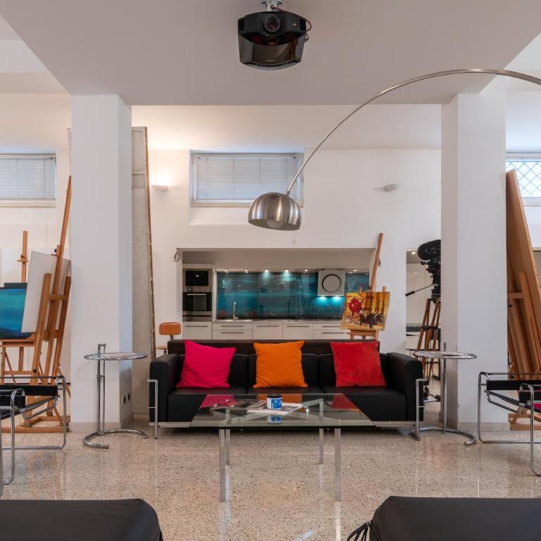 Artist Loft Via Cirene - Design, Comfort e WiFi - Appartamento con 2 Camere da Letto - 1