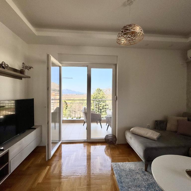 Sunset Apartment - Two-Bedroom Apartment - 21