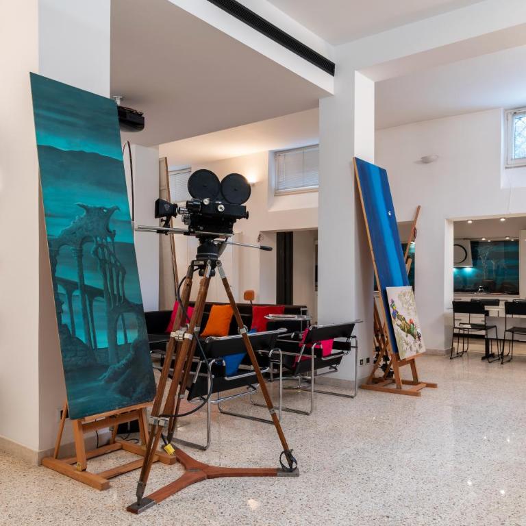 Artist Loft Via Cirene - Design, Comfort e WiFi - Appartamento con 2 Camere da Letto - 17