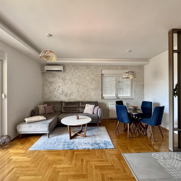 Sunset Apartment - Two-Bedroom Apartment - 3