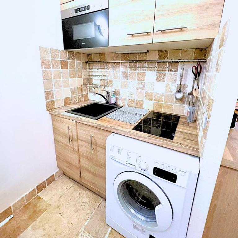 Studio Saintonge Marais Paris 3e Rez-de-chaussée - Studio - 4