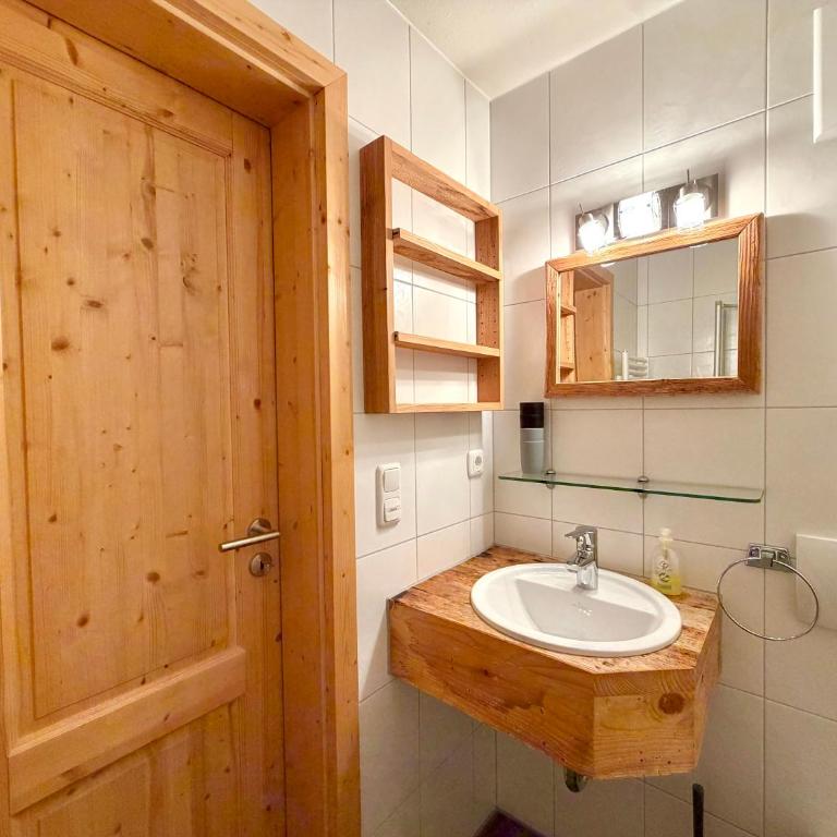 Ferienwohnungen Alpenfieber - Apartment mit 1 Schlafzimmer und Terrasse - 22