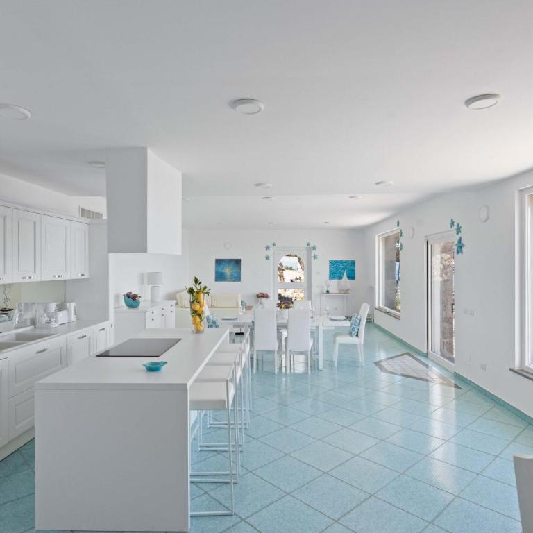 AMORE RENTALS - Villa Lantana - Villa with Sea View - 31