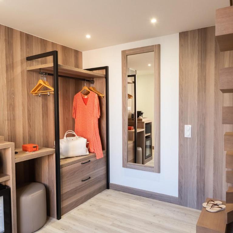 GOLDEN TULIP CANNES HOTEL de PARIS - Chambre Quadruple en Duplex - 2