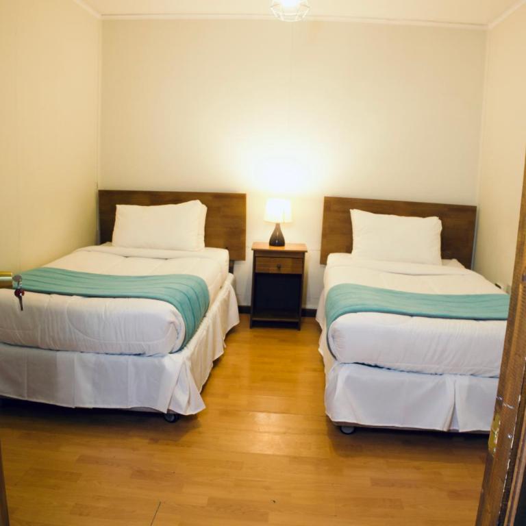 Haiken Hostal - Twin Room with Private External Bathroom - 3