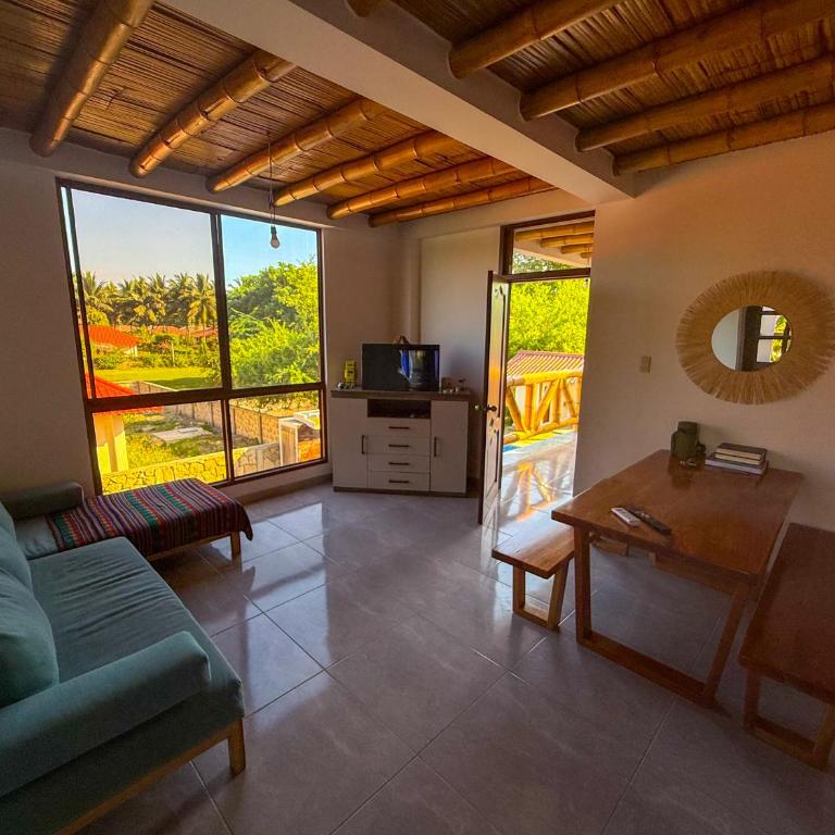 Habitaciones privadas en apartamento compartido - Three-Bedroom Apartment - 2