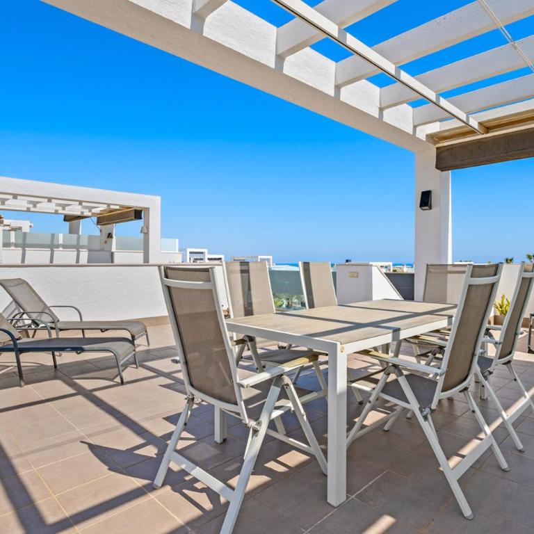 Luxury Penthouse with private Rooftop Terrace, Pool, Punta Prima, Torrevieja - Two-Bedroom Apartment - 17