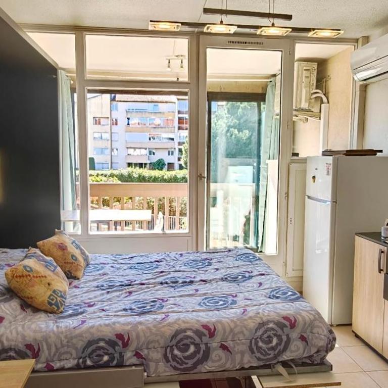 Lumineux Studio avec Balcon Piscine & Parking - Studio - 8