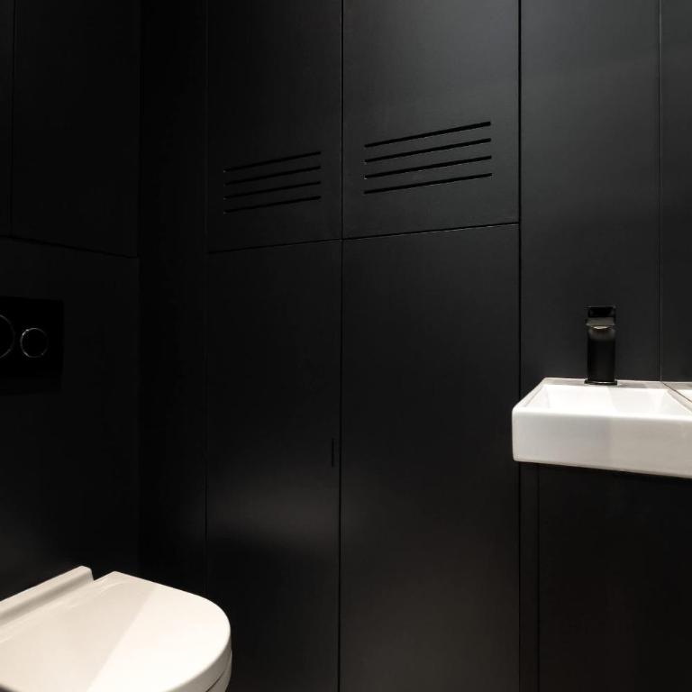 Classy Montaigne 2BR Suite 7P - Apartment - 20