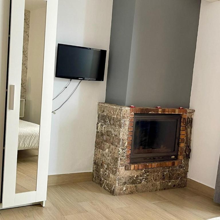 Casa LETI DOWN - Three-Bedroom House - 15