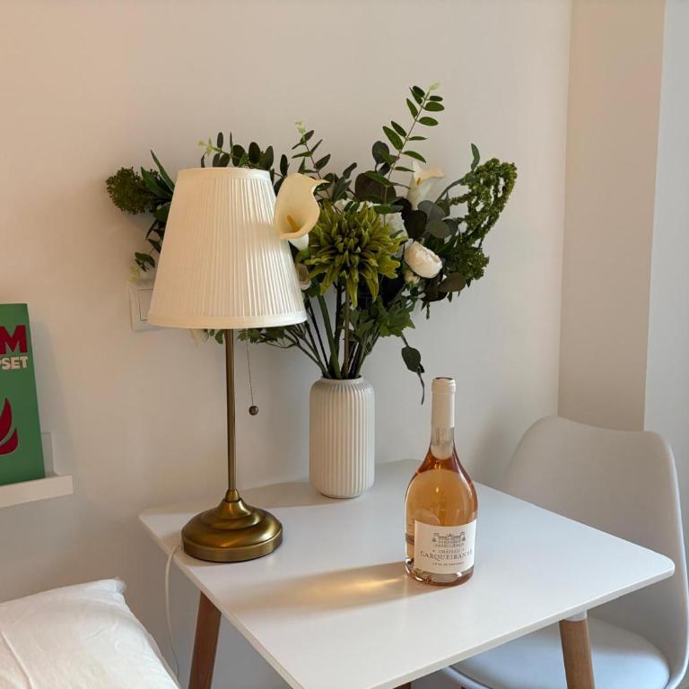 New 923 Suite Scarlett - Cosy Apartment Paris Center - Studio - 4
