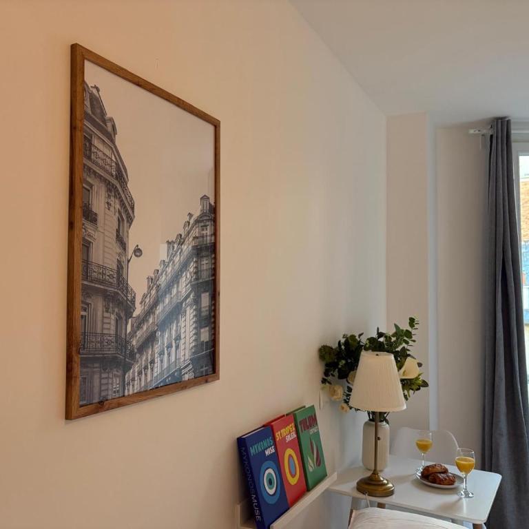 New 923 Suite Scarlett - Cosy Apartment Paris Center - Studio - 8