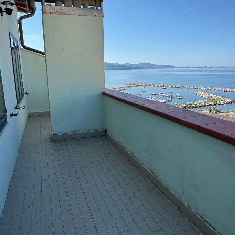 Appartamento Morelli Beach - Via Giacomelli 55 - Appartamento con 2 Camere da Letto, Terrazza e Vista Mare - 4