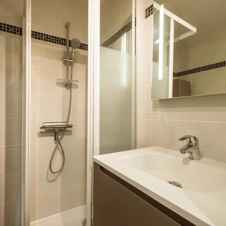 Appartement 3*, 6 pers., animaux admis, garage, vue montagne - FR-1-304-240 - Apartment (6 Adults) - 10