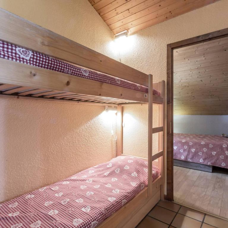 Charmant 2 pièces avec cheminée, près des pistes, garage inclus - FR-1-304-85 - Apartamento (4 adultos) - 8