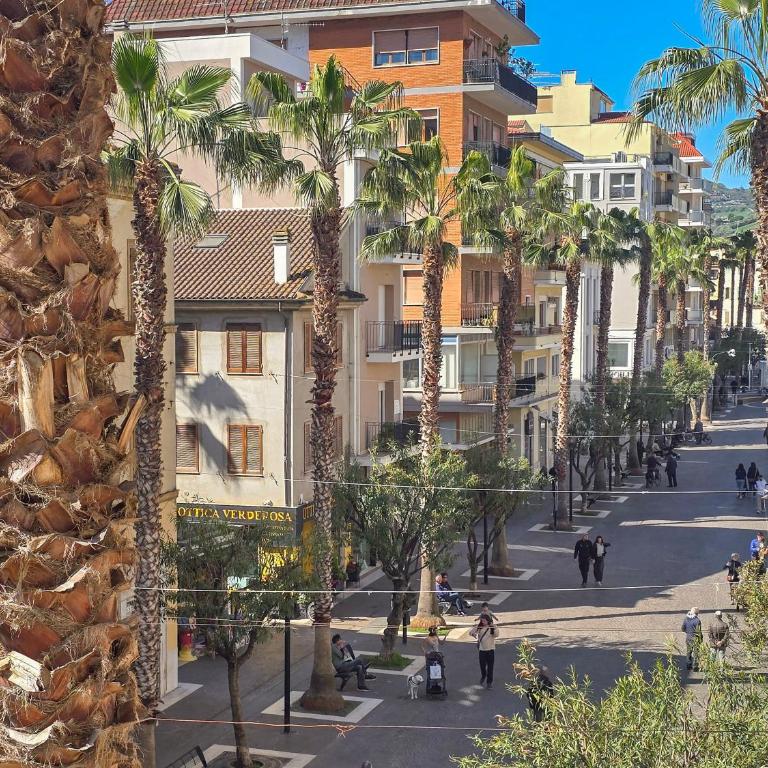 Ampio e centralissimo Trilocale Meri - Two-Bedroom Apartment - 16