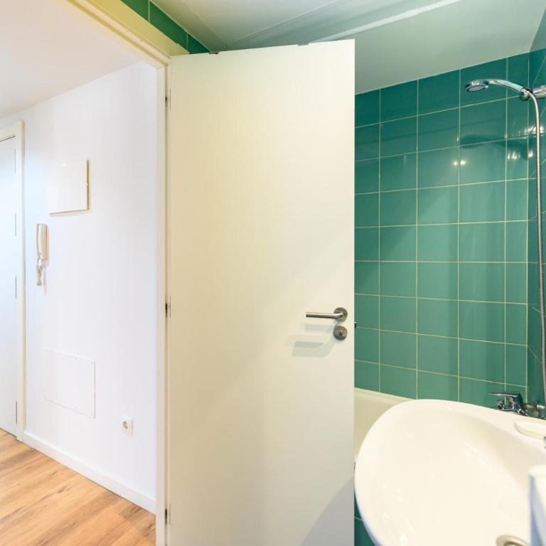 SAQU312C - Amplio piso de 1 dormitorio en Tetuán, Madrid - Alquiler temporal - One-Bedroom Apartment - 35