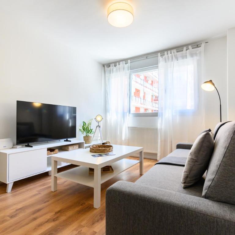 SAQU312C - Amplio piso de 1 dormitorio en Tetuán, Madrid - Alquiler temporal - One-Bedroom Apartment - 8