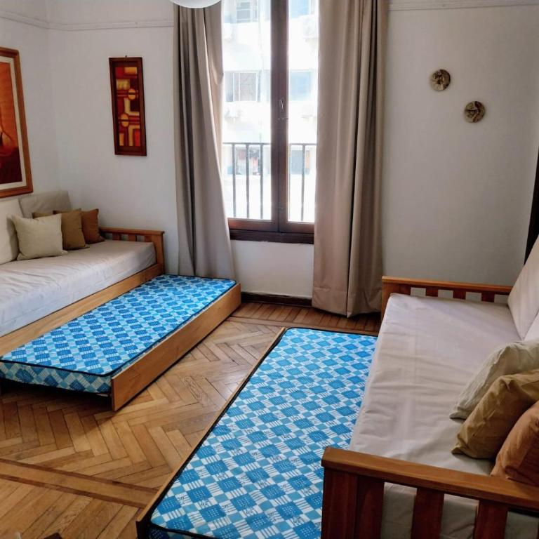 Departamento luminoso, de ambientes amplios, cerca de todo - Two-Bedroom Apartment - 11