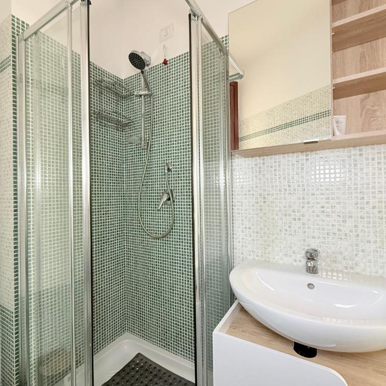 Ai due Olmi - Sirolo, delizioso trilocale con terrazzino - Appartamento con 2 Camere da Letto - 12